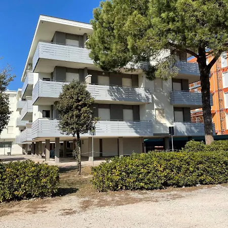 Diana - Appartamenti Bibione Exterior photo